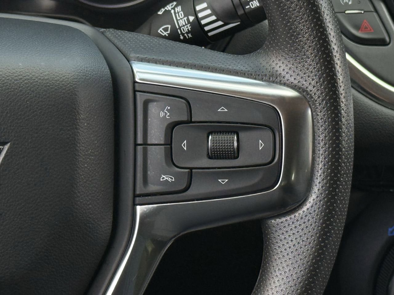 Certified 2025 Chevrolet Blazer LT AWD/4WD image 14
