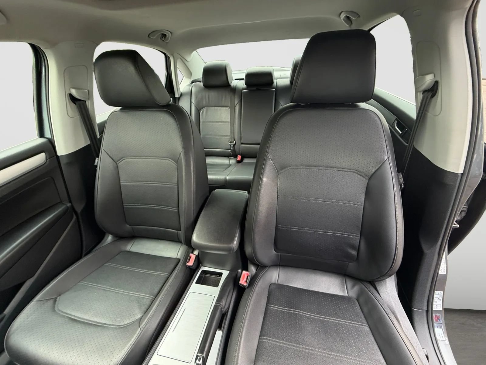 Used 2012 Volkswagen Passat 2.5 SE FWD image 13