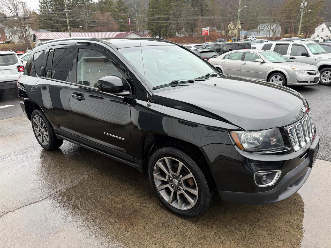 Used 2014 Jeep Compass Limited w/ Sun/Sound Group image 2