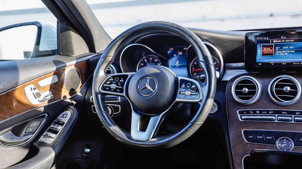 Used 2019 Mercedes-Benz C 300 Sedan image 18