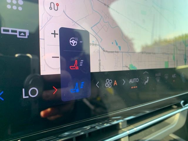 New 2025 Lincoln Nautilus Reserve image 25