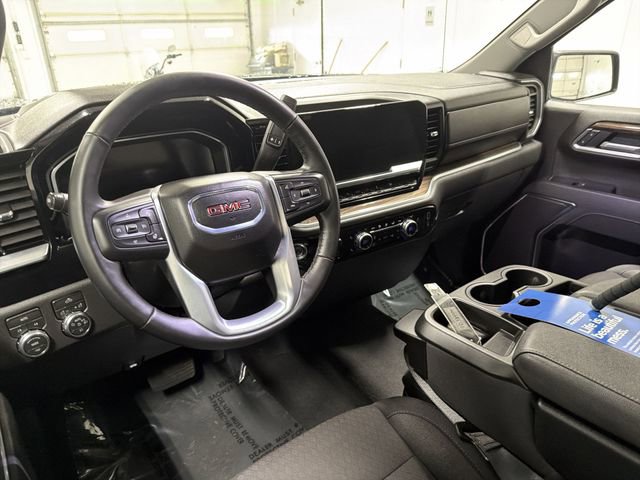 New 2026 GMC Sierra 1500 Elevation image 17