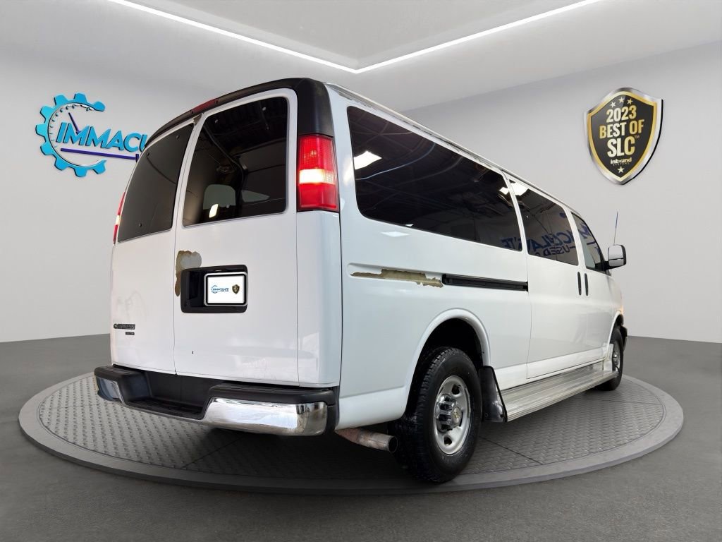 Used 2008 Chevrolet Express 3500 Extended Passenger w/ LT Preferred Equipment Group image 5