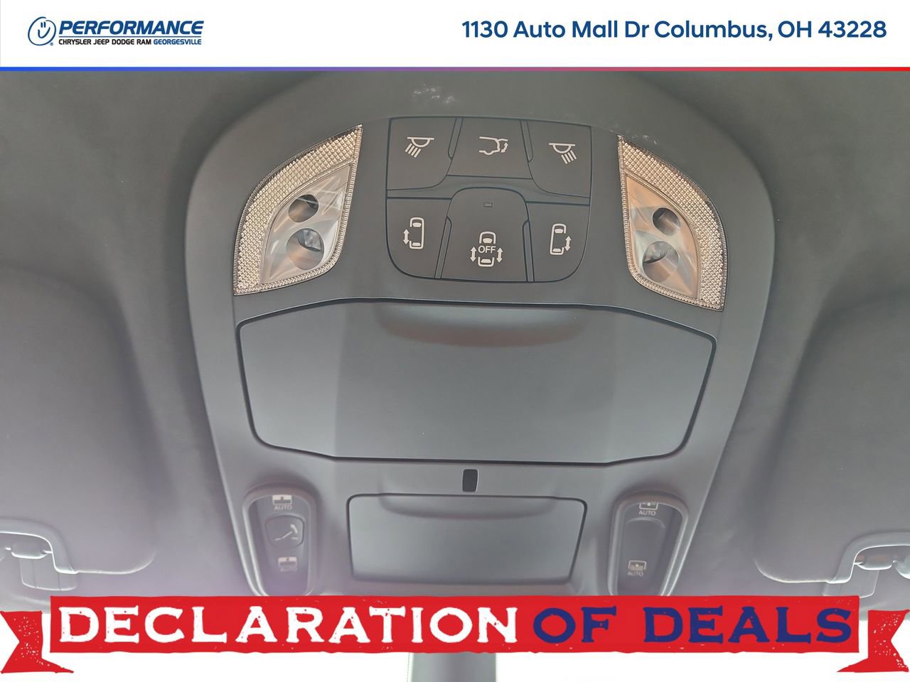 New 2026 Chrysler Pacifica Pinnacle w/ Trailer Tow Group FWD image 26