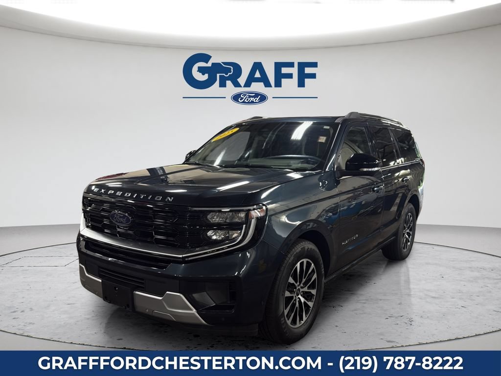 Used 2025 Ford Expedition Platinum AWD/4WD image 1