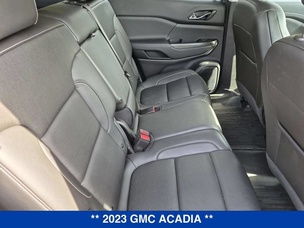 Used 2023 GMC Acadia SLT w/ Technology Package AWD/4WD image 31