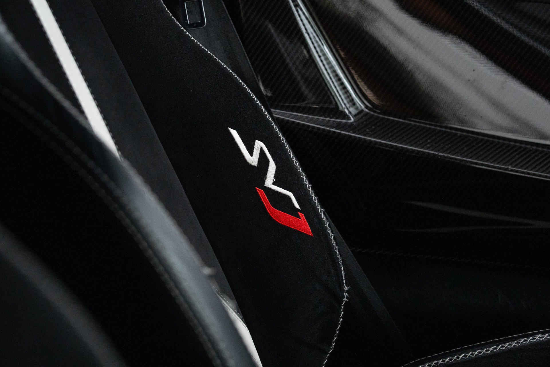 Used 2021 Lamborghini Aventador SVJ AWD/4WD image 7