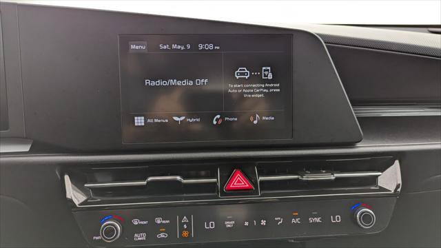 Used 2025 Kia Niro LX FWD image 24