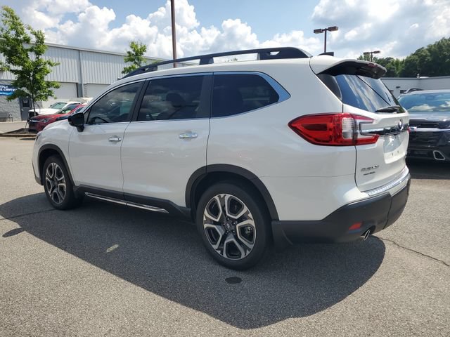 Certified 2025 Subaru Ascent Touring w/ Popular Package #1 AWD/4WD image 4