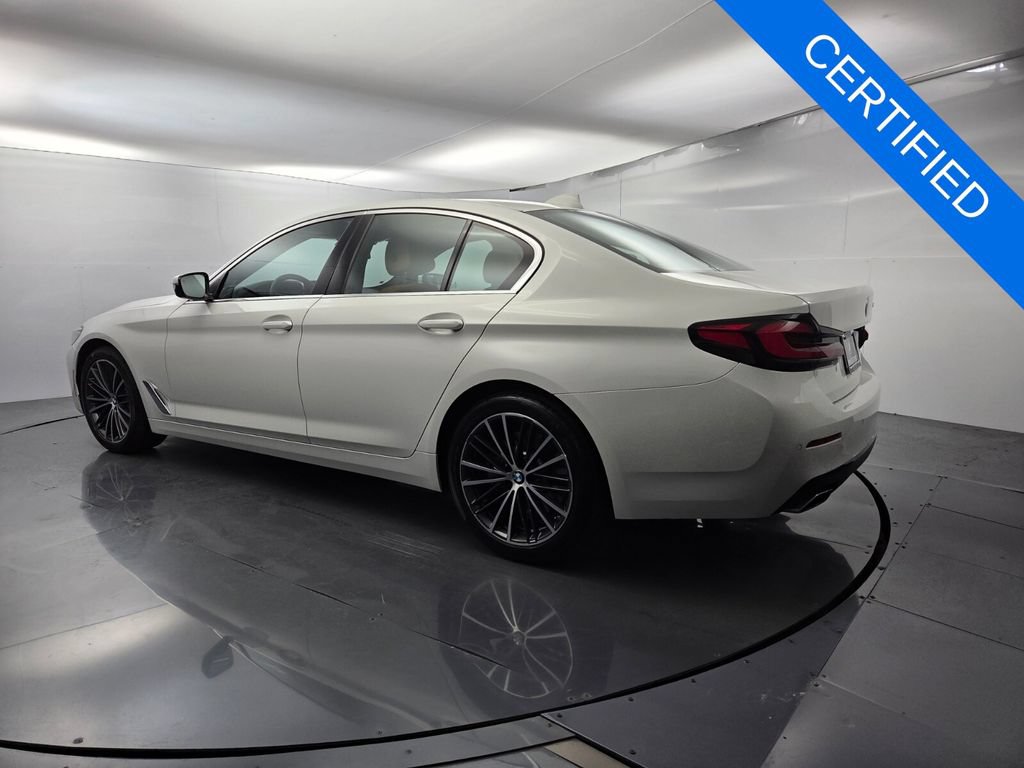 Used 2023 BMW 540i w/ Premium Package RWD image 8