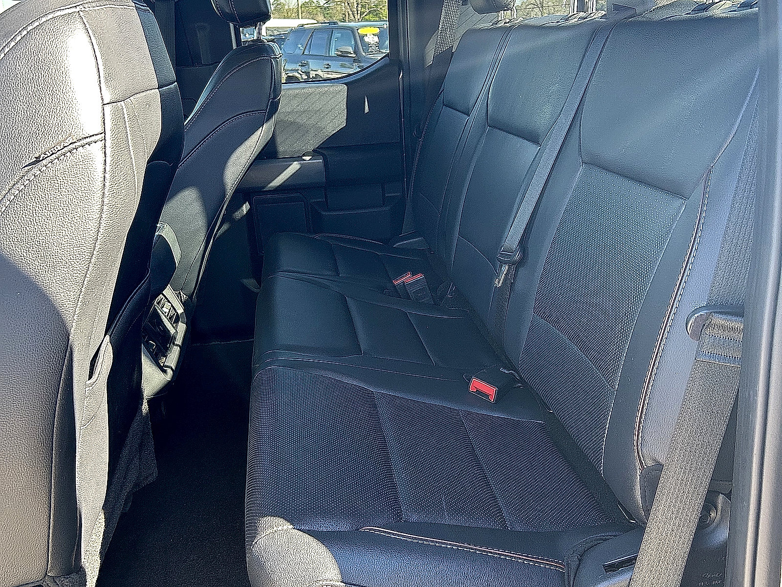 Used 2023 Ford F350 Lariat w/ Tow Technology Package AWD/4WD image 6