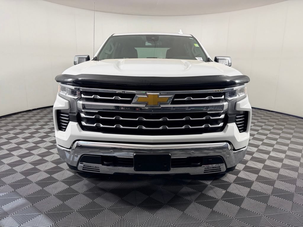 Used 2023 Chevrolet Silverado 1500 LTZ w/ Z71 Off-Road Package AWD/4WD image 5