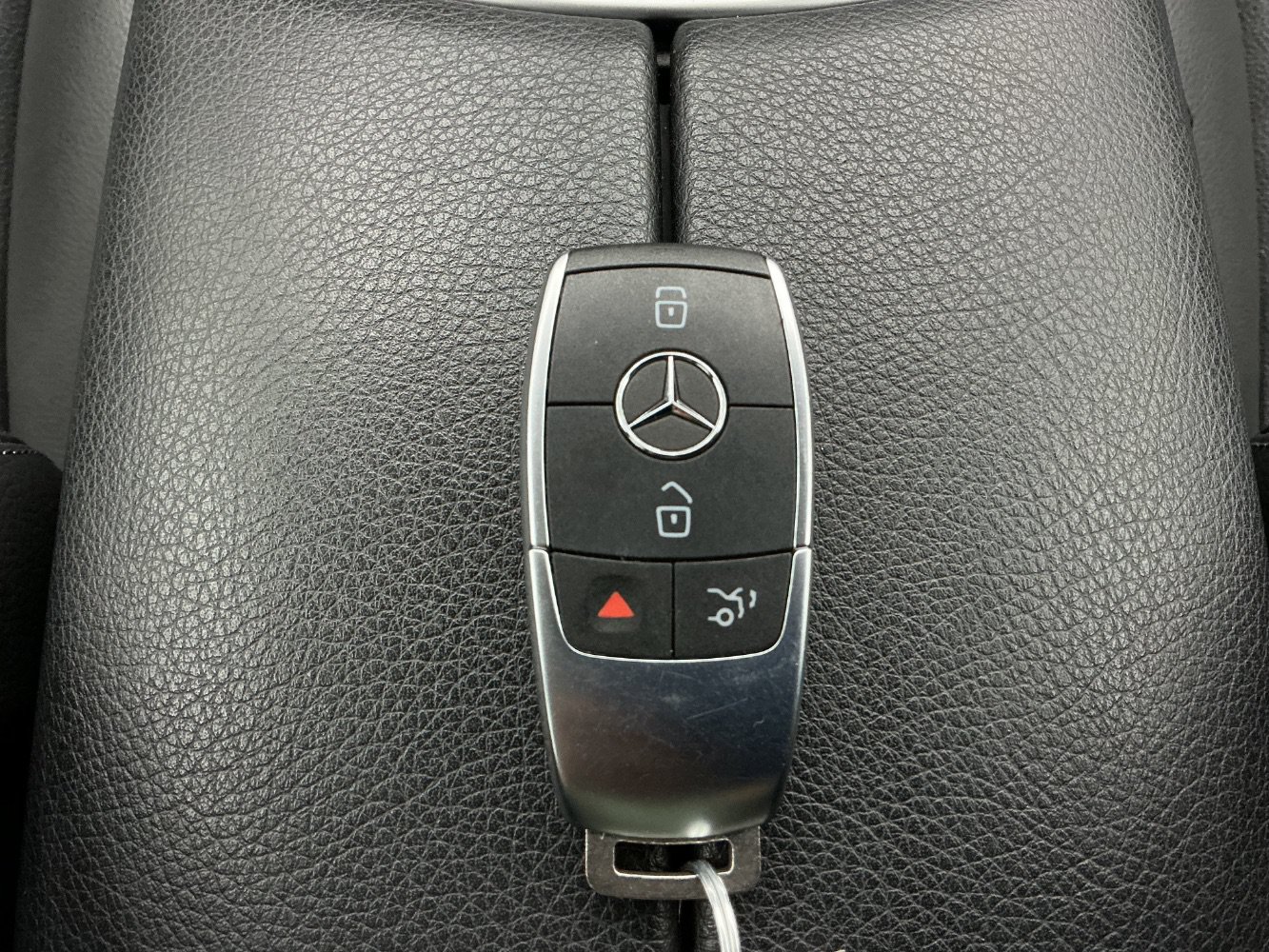 Used 2021 Mercedes-Benz GLC 300 4MATIC image 43
