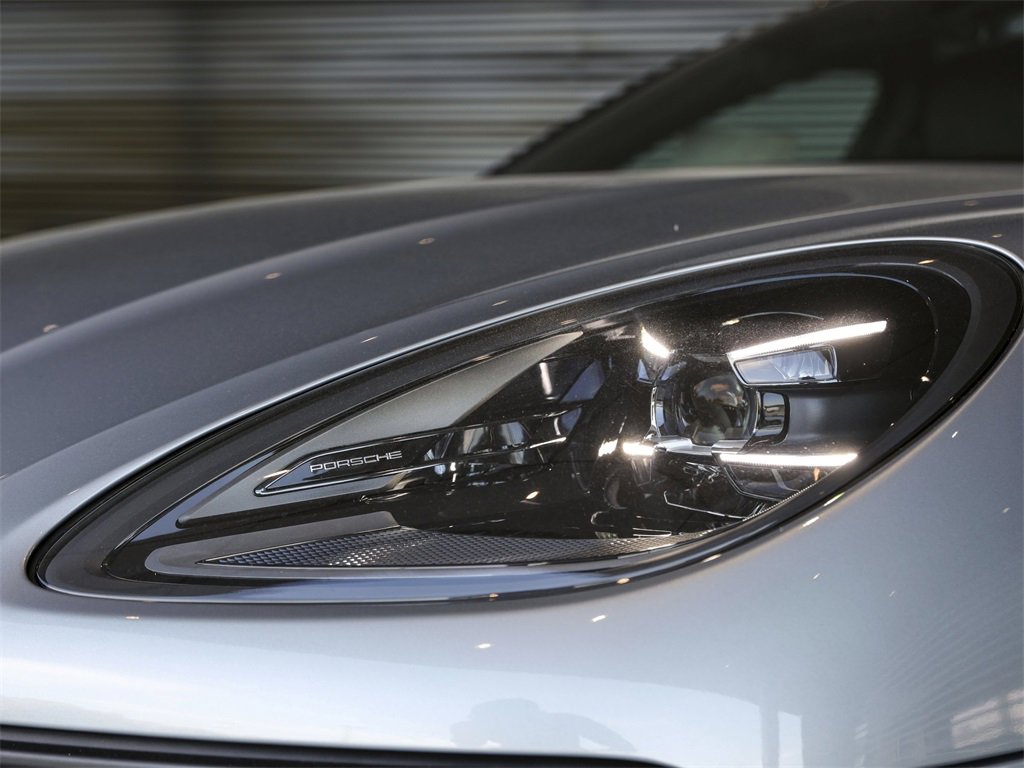 New 2026 Porsche Macan Turbo image 12