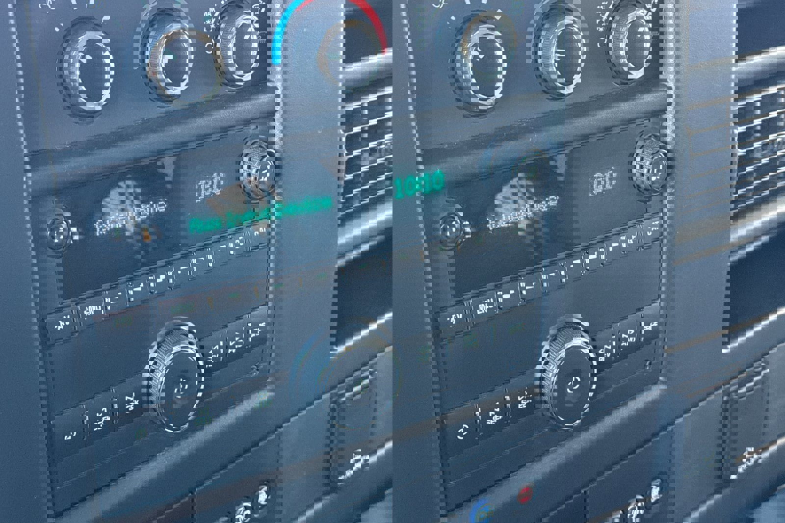 Used 2018 GMC Savana 3500 LT w/ LT Preferred Equipment Group image 19