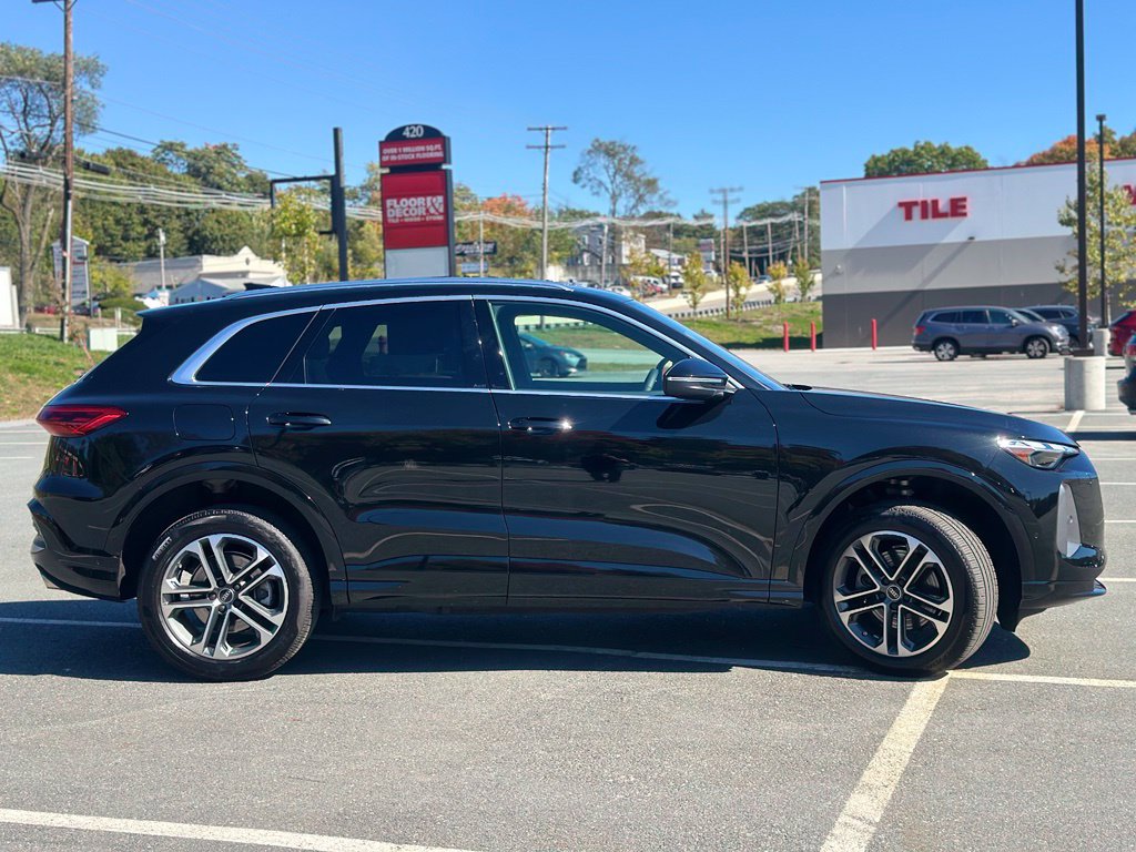 Certified 2025 Audi Q5 Premium w/ Convenience Package AWD/4WD image 8