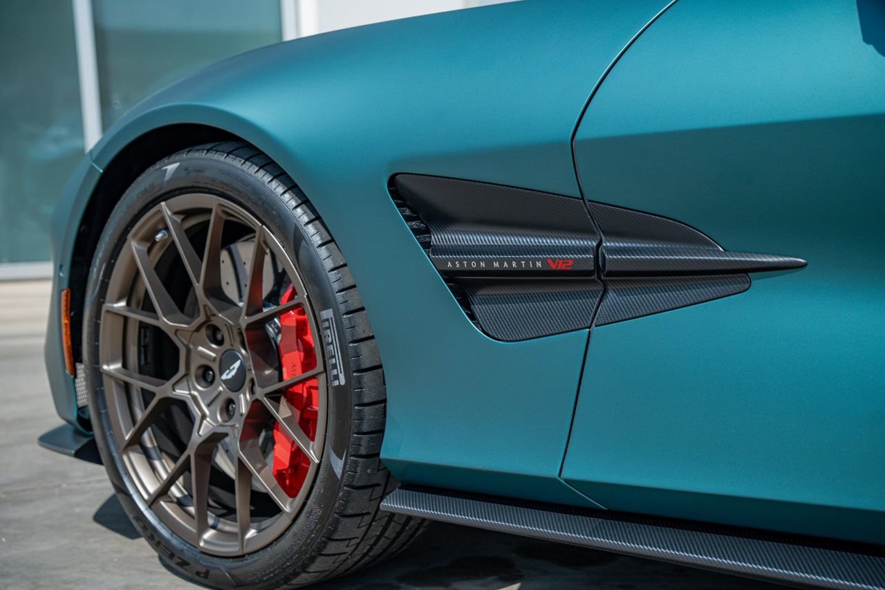 New 2026 Aston Martin Vanquish RWD image 15