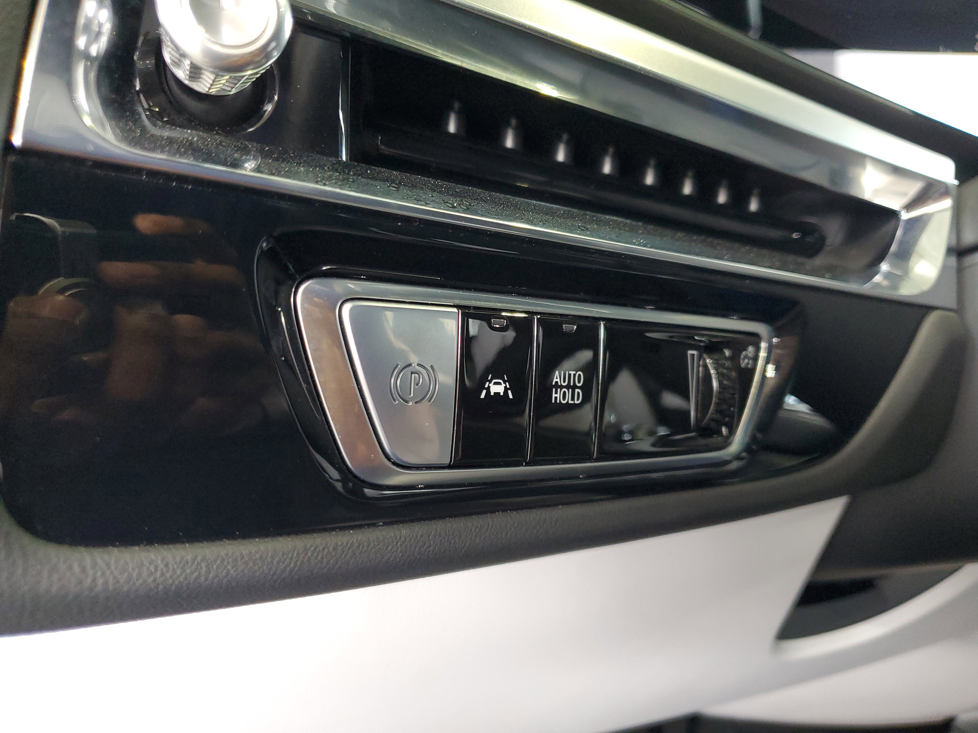 Used 2024 Cadillac Lyriq Luxury image 21