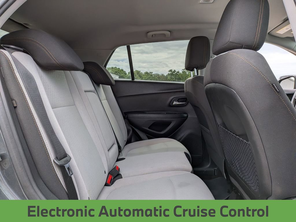 Used 2019 Chevrolet Trax LS w/ Tint and Cruise Package AWD/4WD image 26