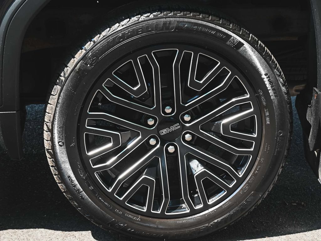 Used 2022 GMC Sierra 1500 Denali Ultimate AWD/4WD image 8
