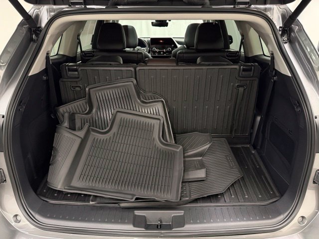 Certified 2025 Toyota Highlander Platinum AWD/4WD image 7