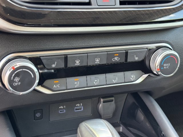 Used 2024 Nissan Altima 2.5 SR w/ SR Premium Package FWD image 35