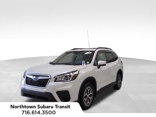 Used 2020 Subaru Forester Premium AWD/4WD image 1