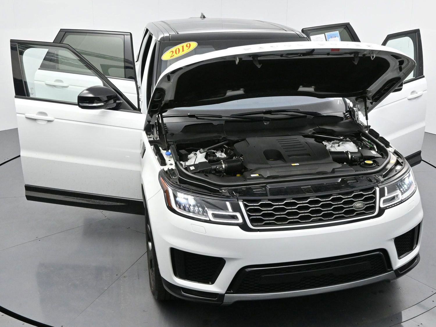 Used 2019 Land Rover Range Rover Sport HSE image 36