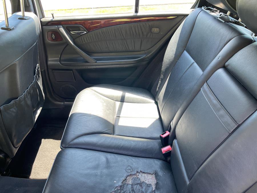 Used 2002 Mercedes-Benz E 320 4MATIC Wagon image 18