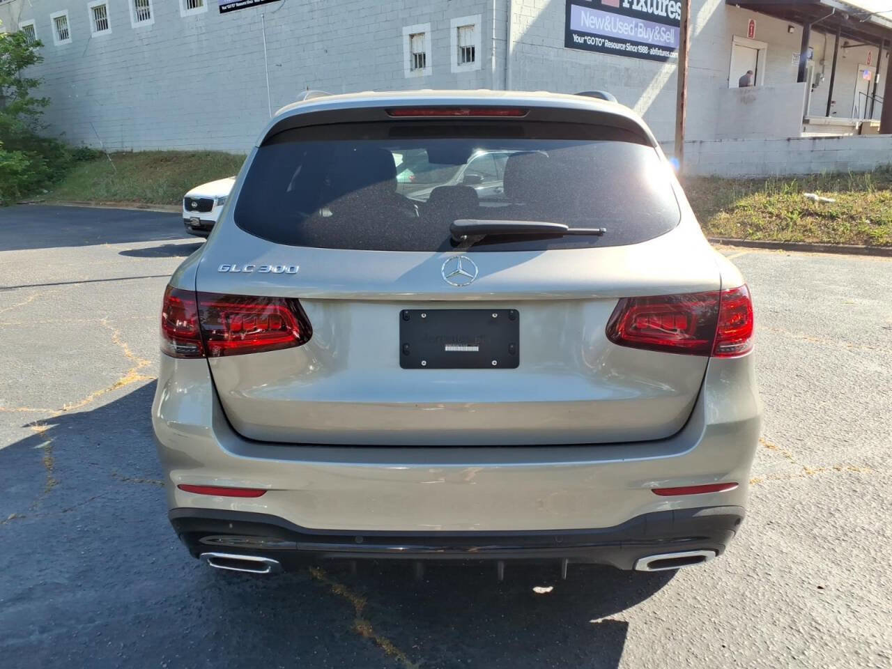 Used 2020 Mercedes-Benz GLC 300 image 4