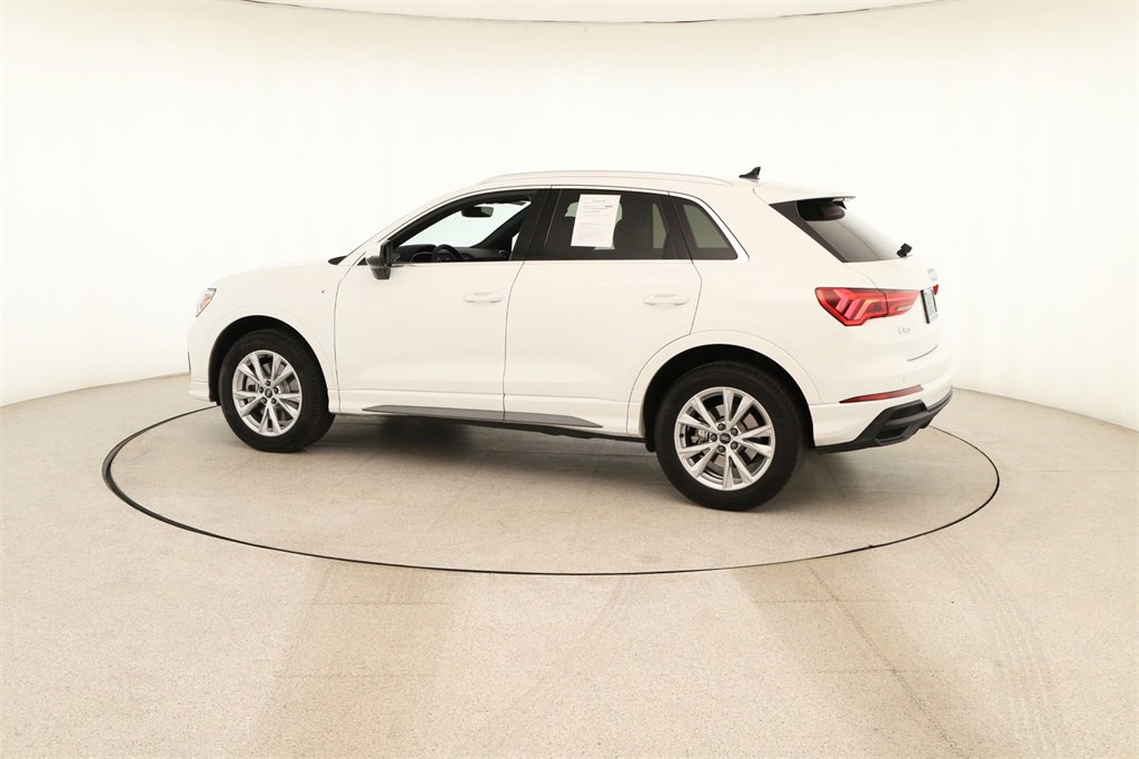Certified 2025 Audi Q3 2.0T Premium w/ Convenience Package image 3