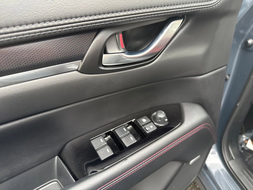 Used 2025 MAZDA CX-5 Carbon Edition image 23