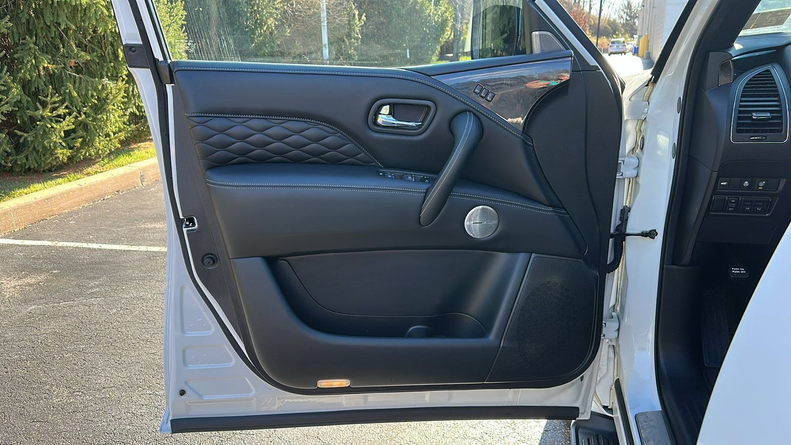 Certified 2024 INFINITI QX80 Sensory image 15