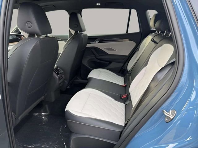 New 2026 Volkswagen Tiguan SEL R-Line image 6