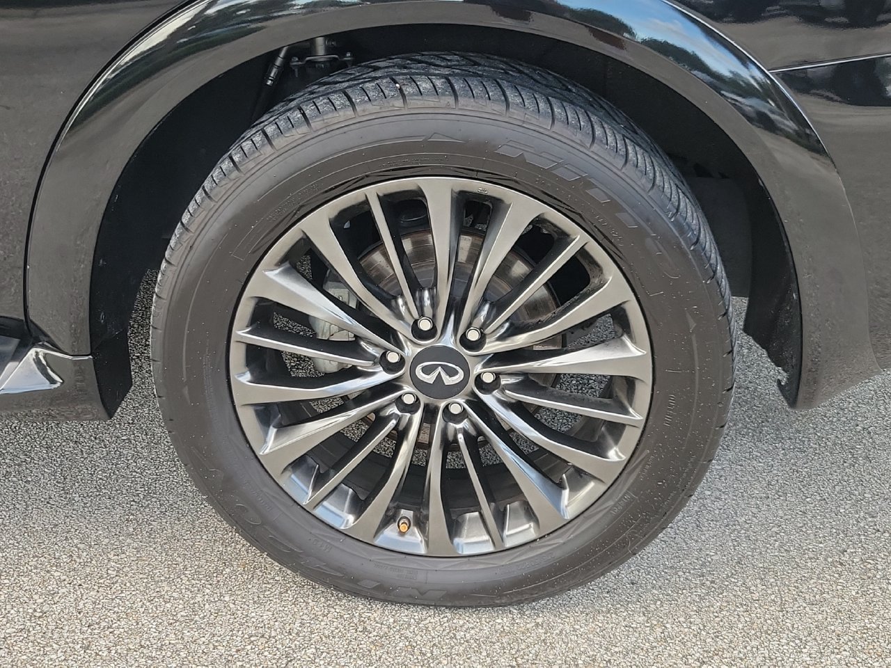 Used 2023 INFINITI QX80 Sensory w/ Cargo Package AWD/4WD image 5