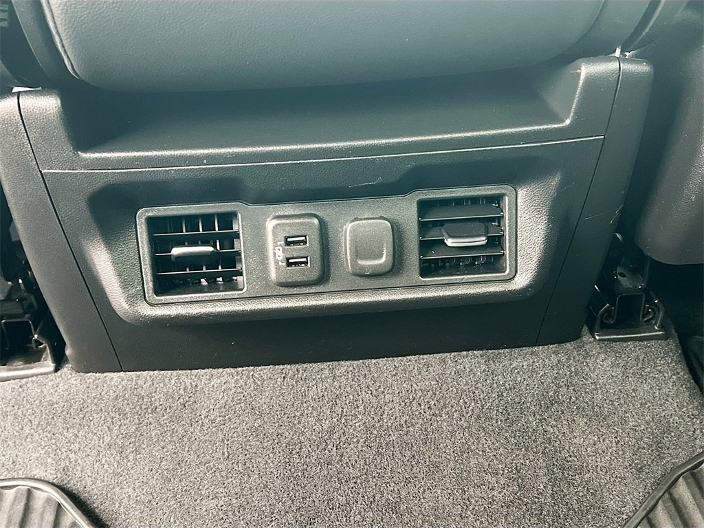 Used 2020 Chevrolet Silverado 1500 LT w/ All-Star Edition image 24