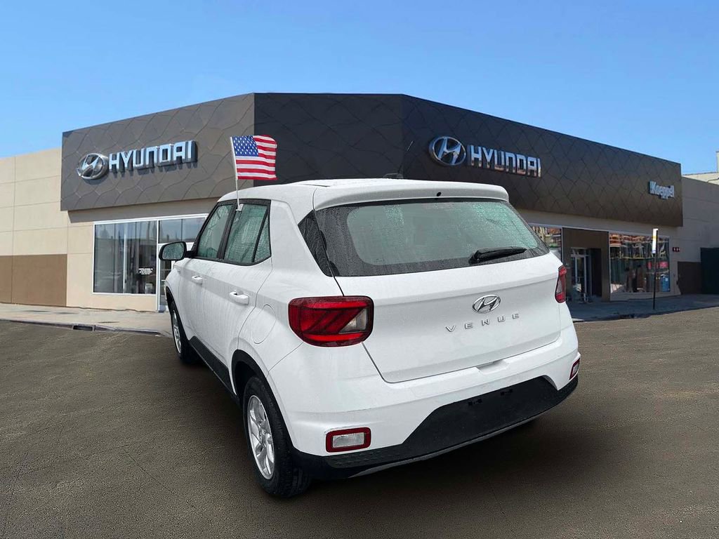 Certified 2023 Hyundai Venue SE FWD image 5