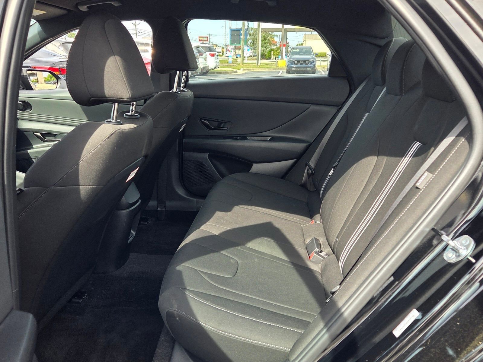 Used 2025 Hyundai Elantra Sport image 6