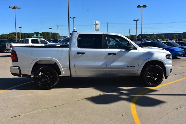 New 2027 RAM 1500 Laramie AWD/4WD image 4