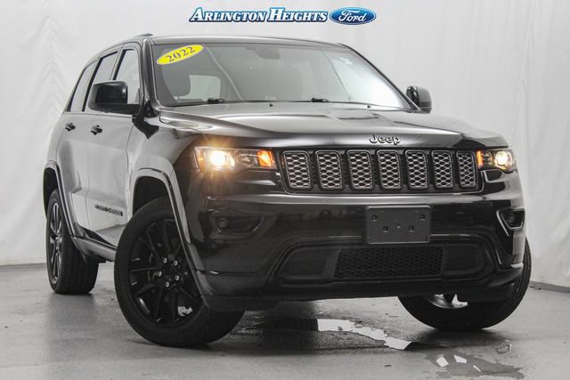 Used 2022 Jeep Grand Cherokee Laredo X AWD/4WD image 1