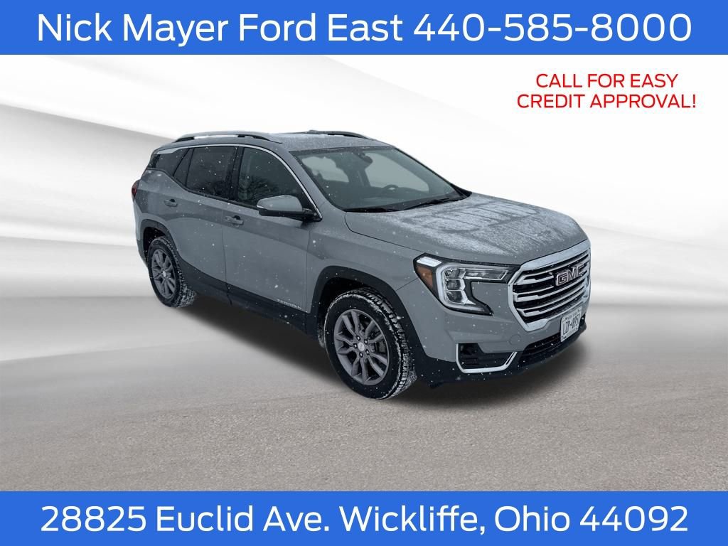 Used 2023 GMC Terrain SLT image 1