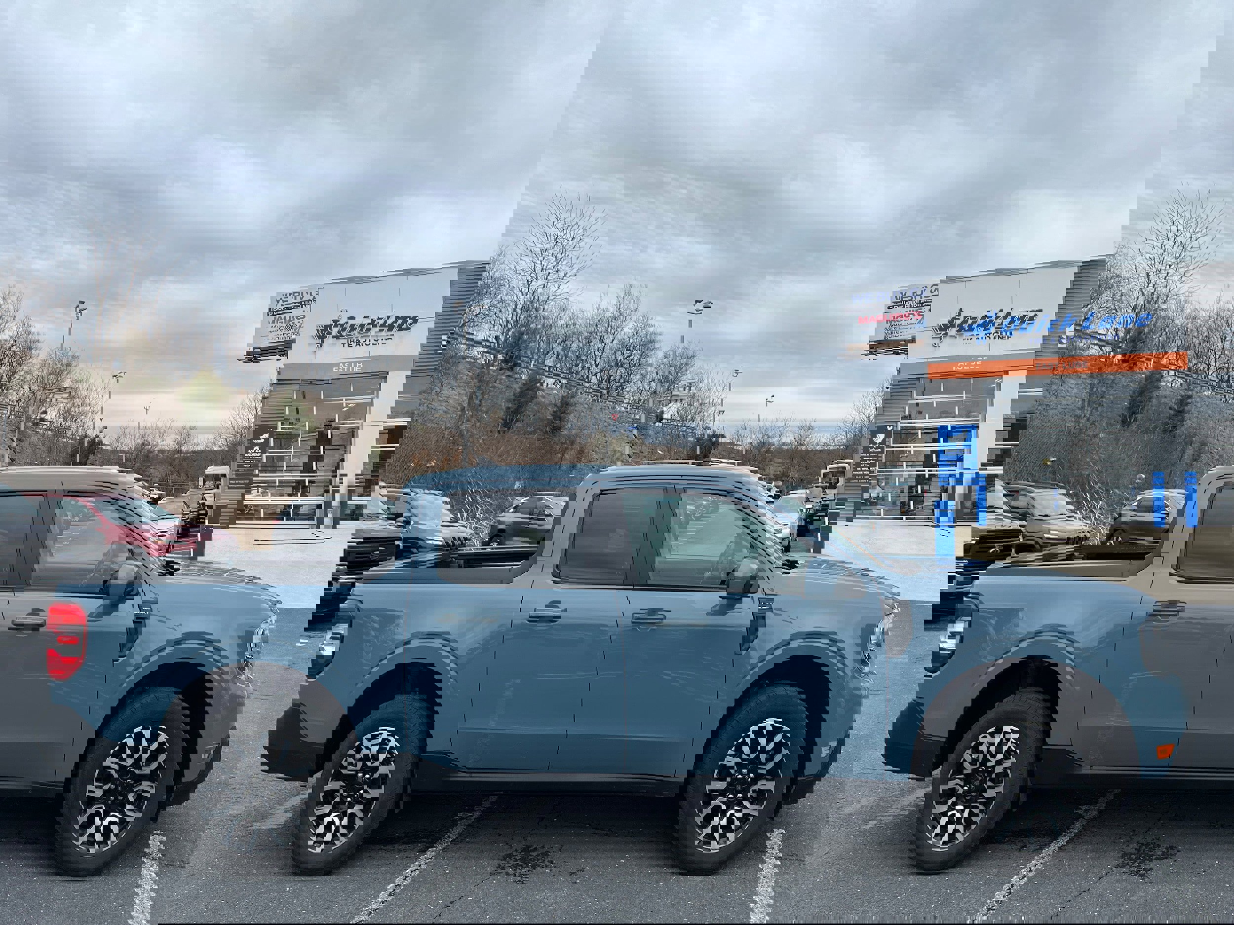 Certified 2023 Ford Maverick Lariat w/ Lariat Luxury Package image 4