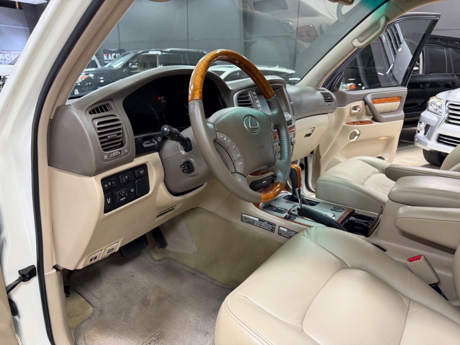 Used 2007 Lexus LX 470 4WD image 22