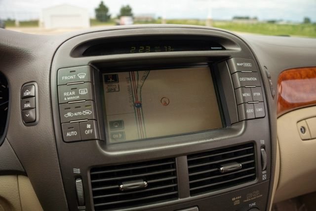 Used 2006 Lexus LS 430 RWD image 23