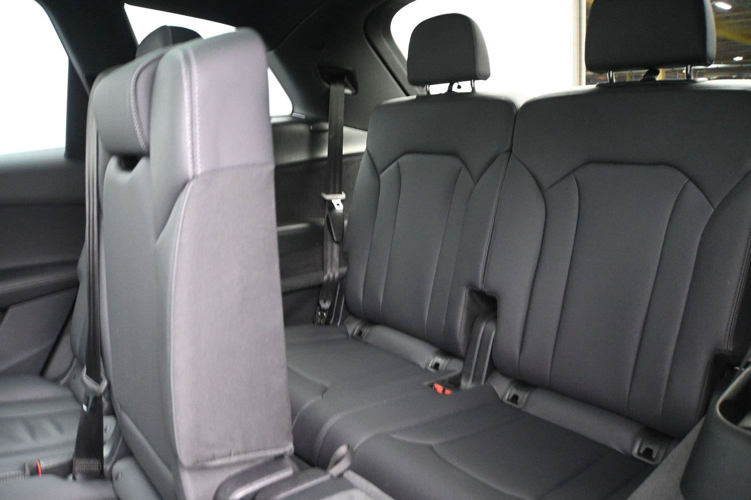 Used 2025 Audi Q7 3.0T Premium Plus AWD/4WD image 12