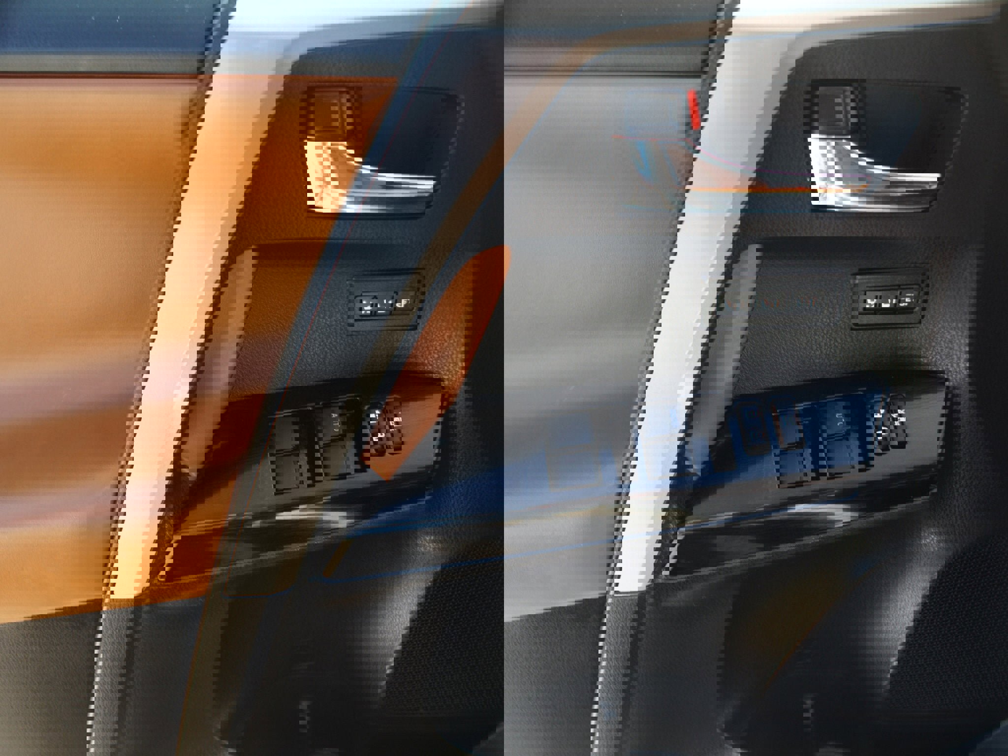 Used 2018 Toyota RAV4 Limited image 30