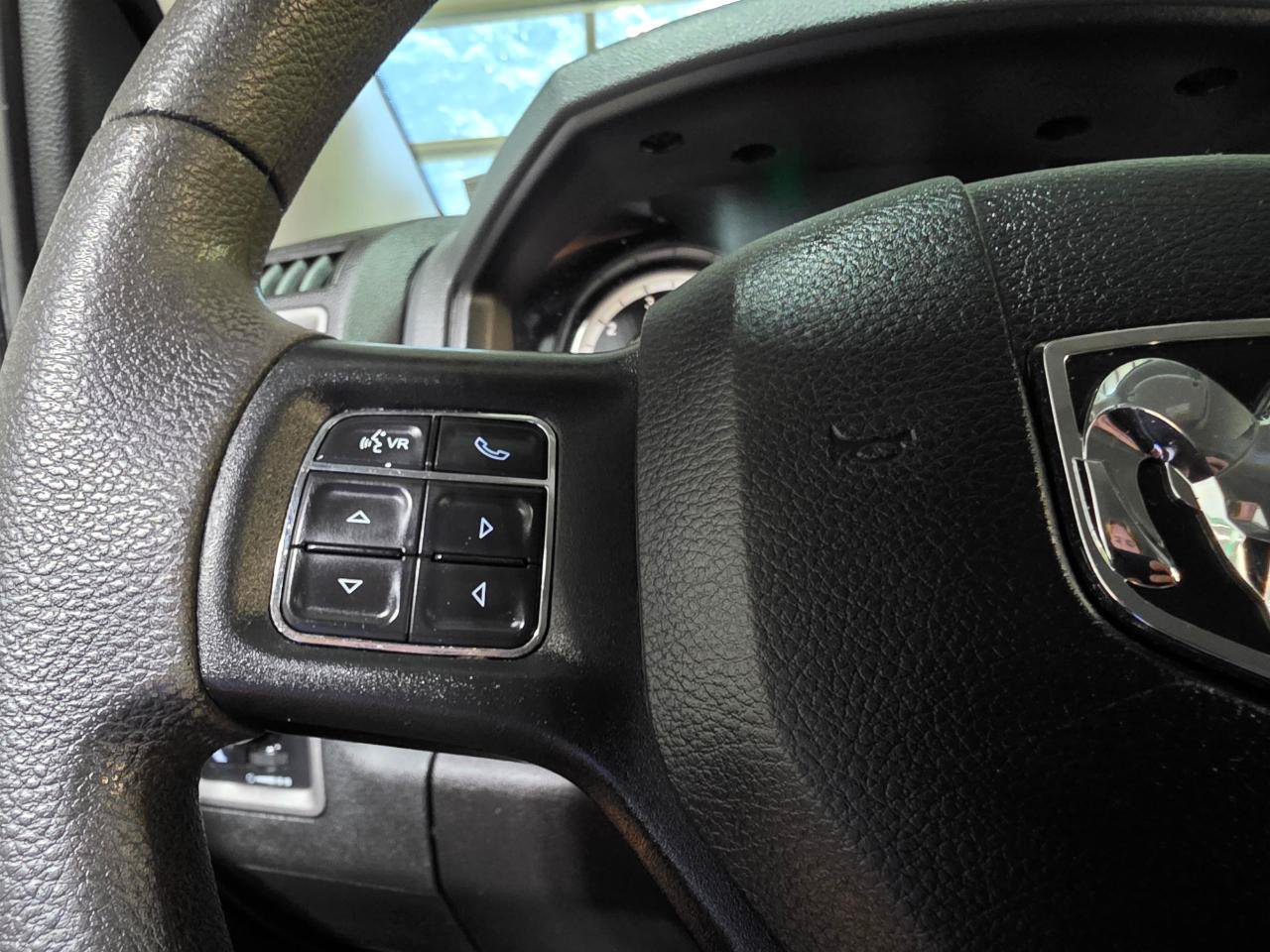 Used 2019 RAM 1500 Express w/ Express Value Package AWD/4WD image 29