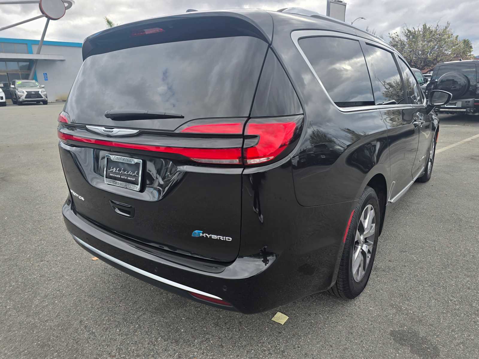 Used 2023 Chrysler Pacifica Pinnacle image 13