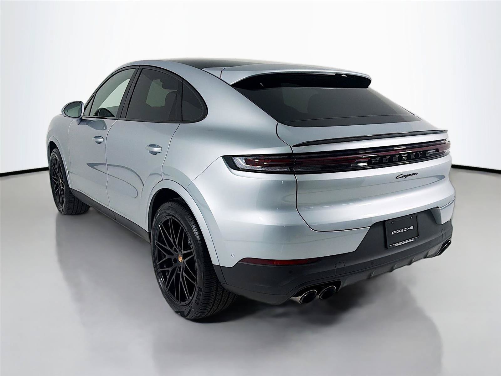 New 2026 Porsche Cayenne Coupe AWD/4WD image 3