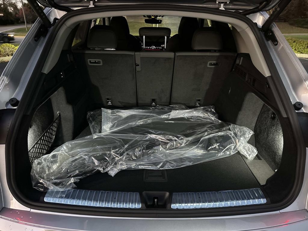 New 2025 Audi Q5 Prestige image 9